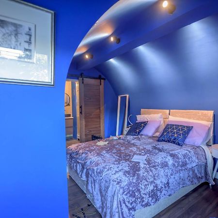 Quirky Vaulted Flat With Terrace Apartment Bath Exterior foto