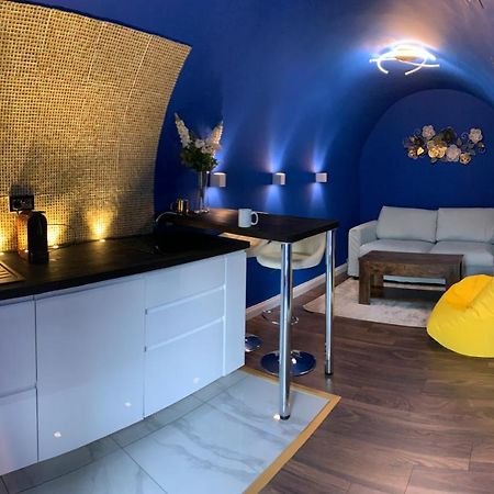 Quirky Vaulted Flat With Terrace Apartment Bath Exterior foto