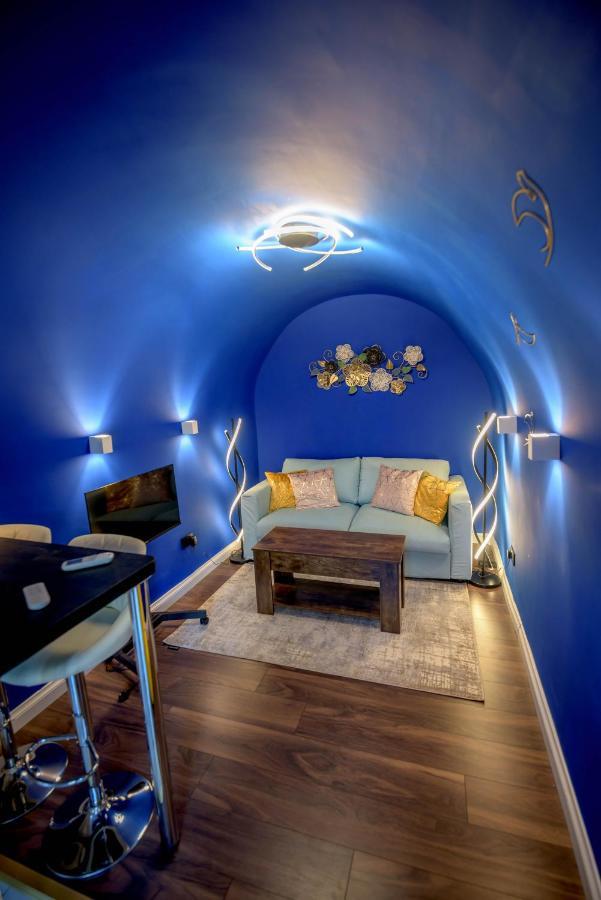 Quirky Vaulted Flat With Terrace Apartment Bath Exterior foto