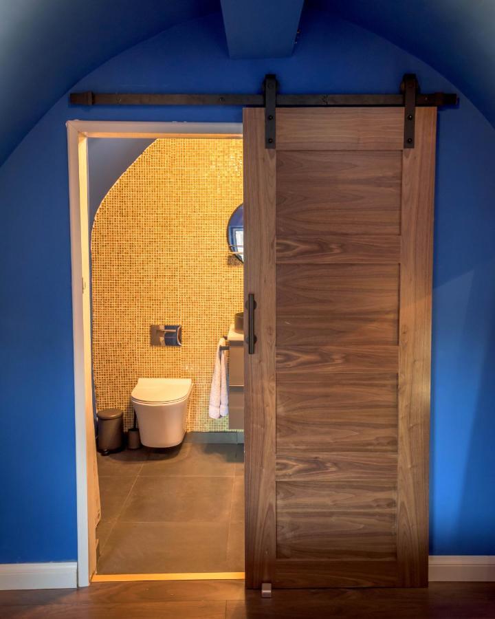 Quirky Vaulted Flat With Terrace Apartment Bath Exterior foto